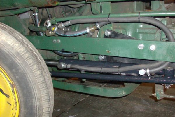 servolenkung-25ECBEF82-53C9-E4DC-15FE-7F344FD5987C.jpg
